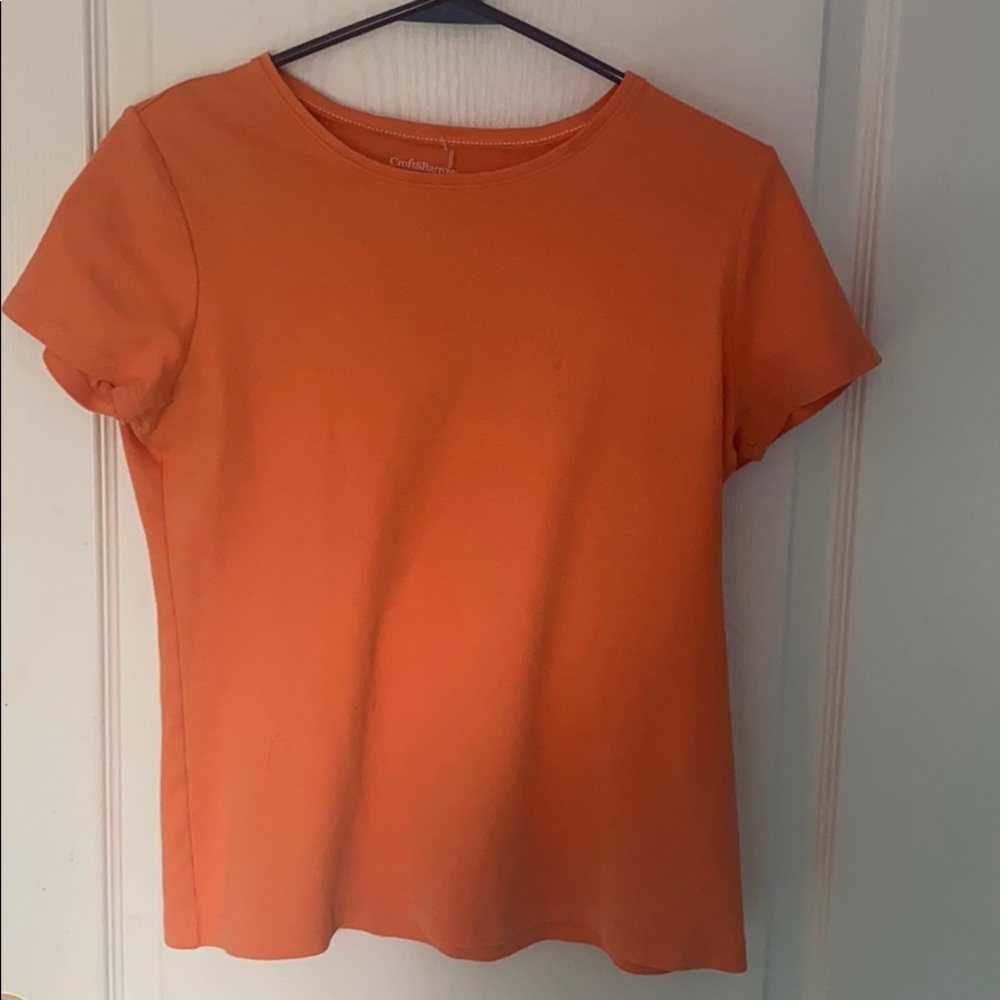 Plain organge t shirt